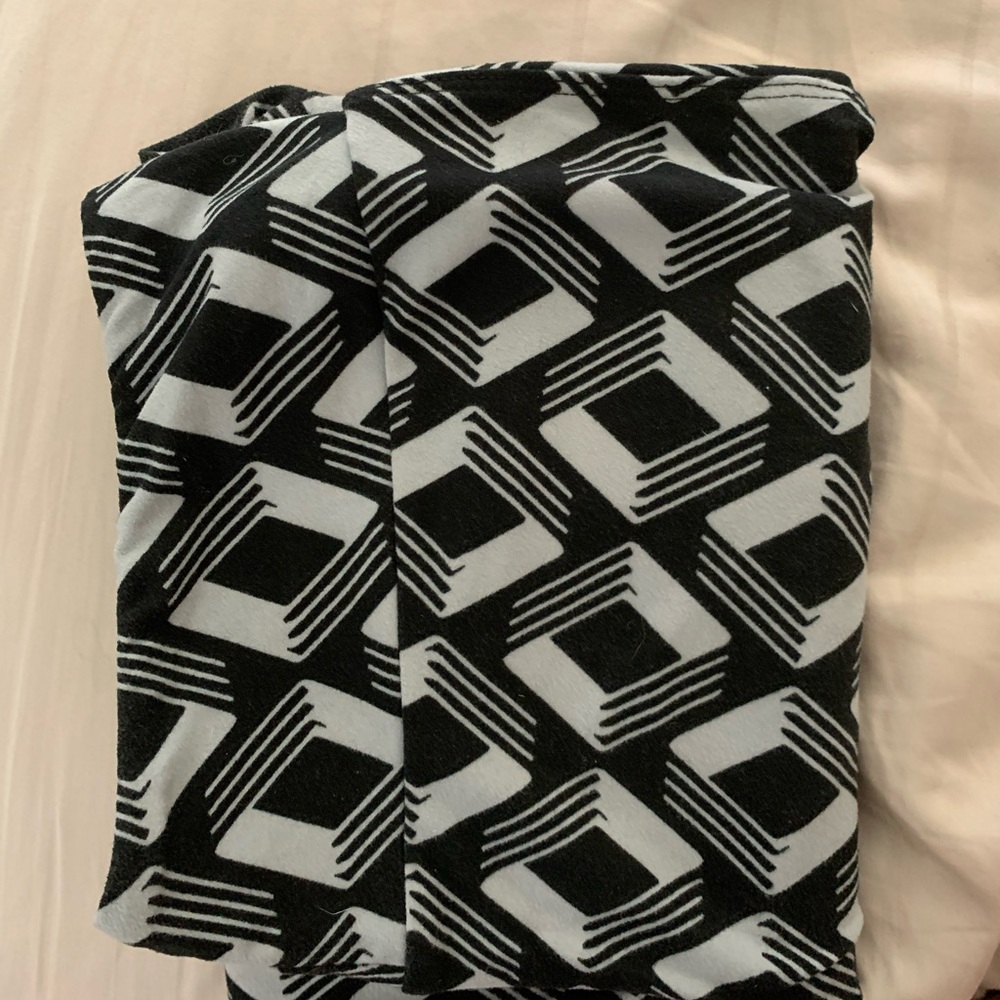 LuLaRoe TC Leggings